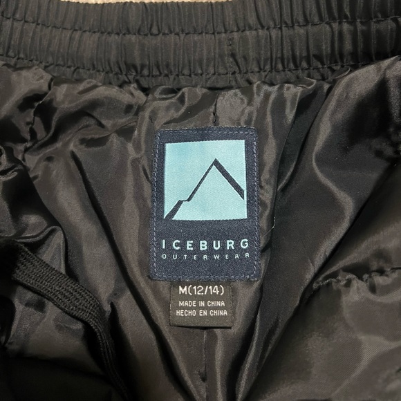22. ICEBURG Outerwear - Picture 4 of 7